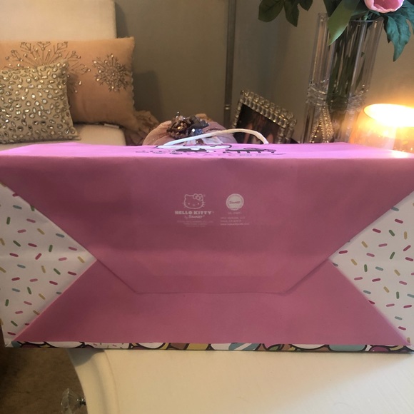 💗Excellent Condition Hello Kitty Cafe Shopping Bag - Picture 5 of 5